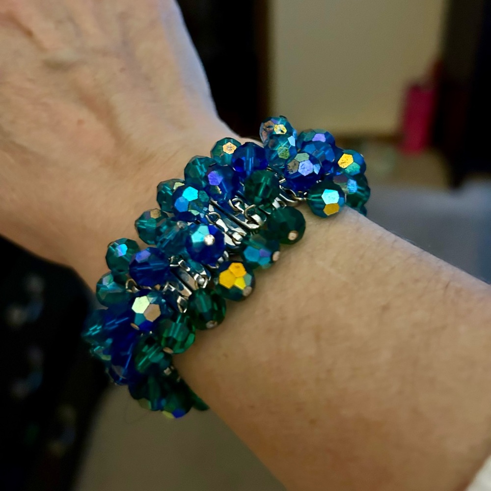 Vintage bracelet! 1970s costume jewelry!